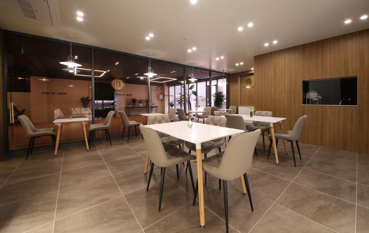 Brown Dot Hotel Sinan Gwangju Metropolitan City Exteriör bild