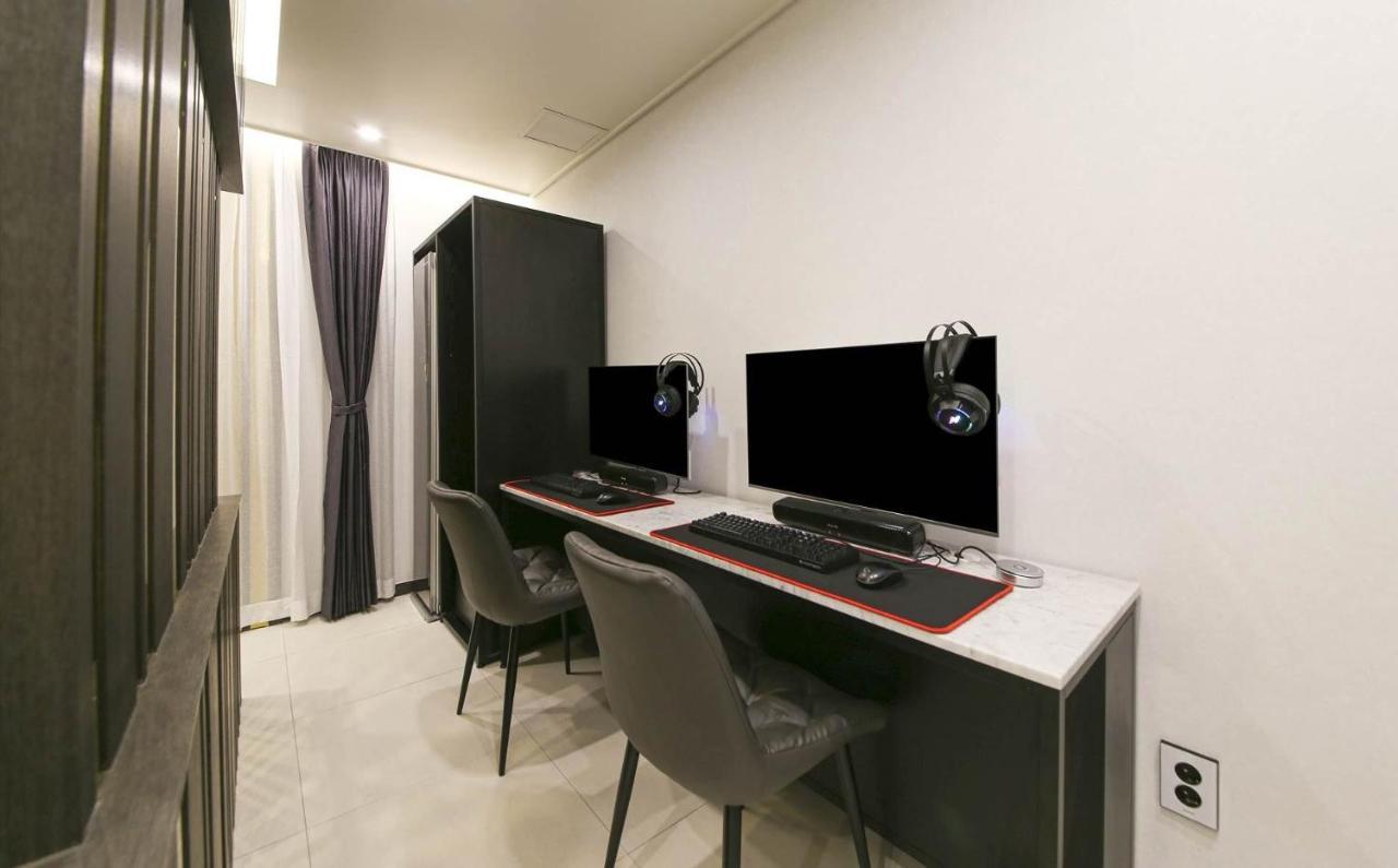 Brown Dot Hotel Sinan Gwangju Metropolitan City Exteriör bild