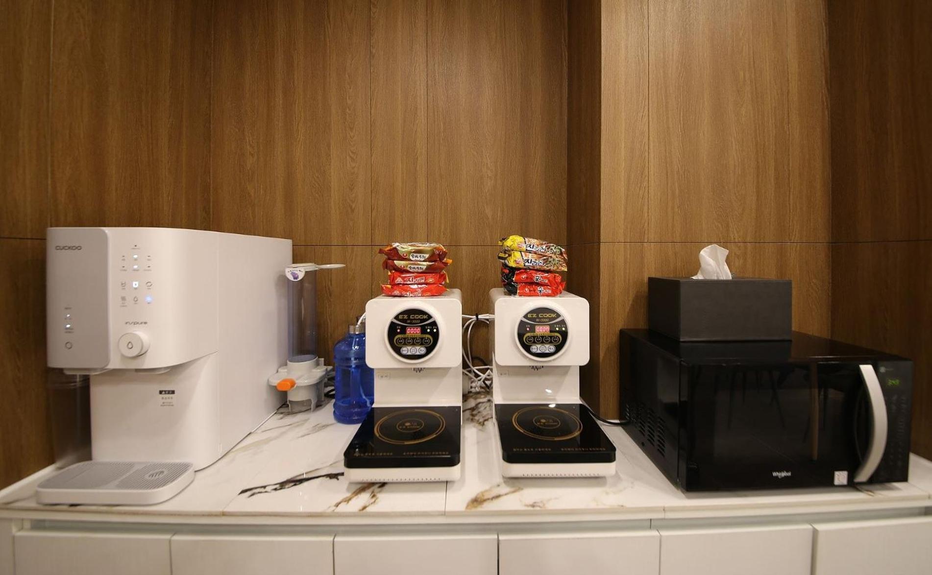 Brown Dot Hotel Sinan Gwangju Metropolitan City Exteriör bild