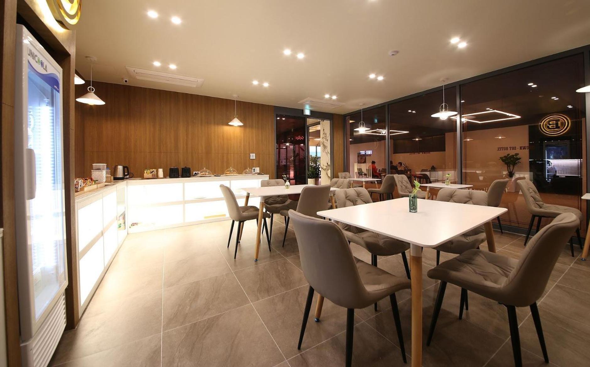 Brown Dot Hotel Sinan Gwangju Metropolitan City Exteriör bild