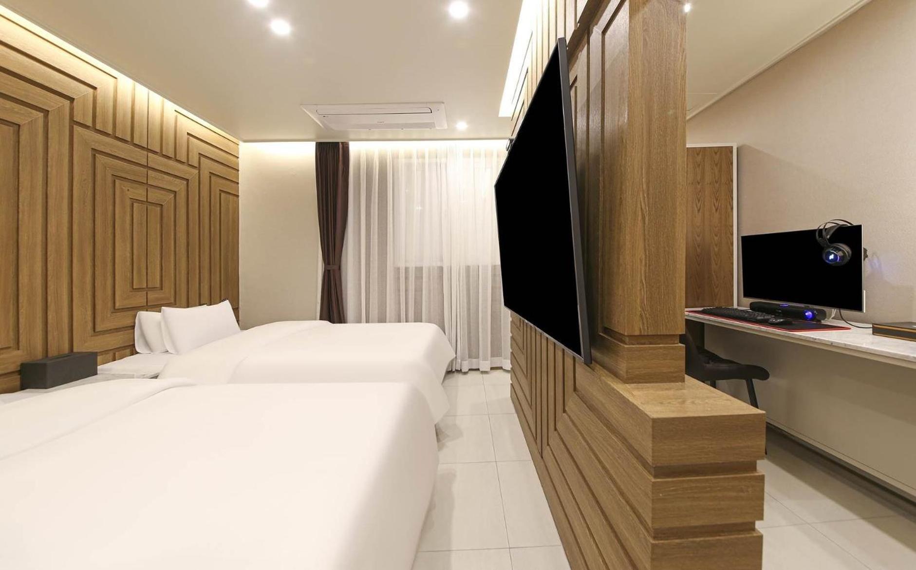 Brown Dot Hotel Sinan Gwangju Metropolitan City Exteriör bild
